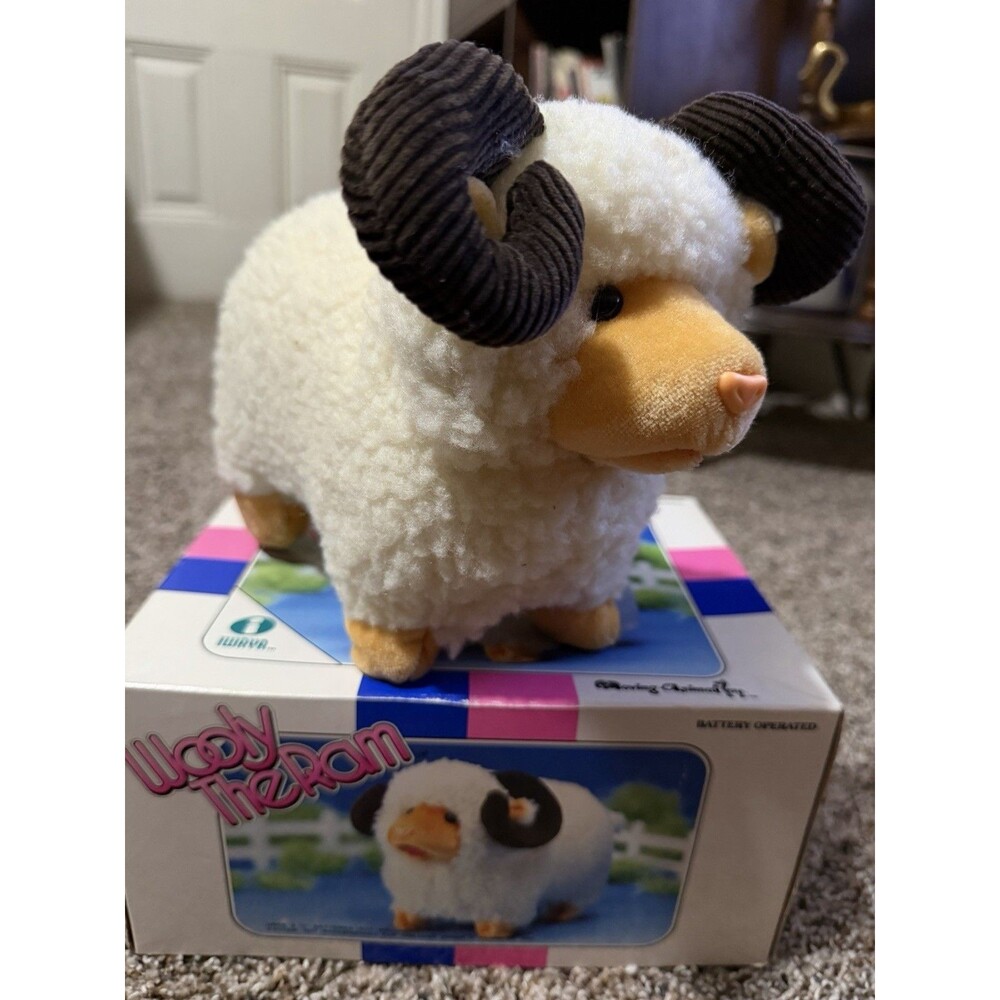 Vintage Iwaya Wooly The Ram Battery Operated Moving Animal Toy w/ Box Works